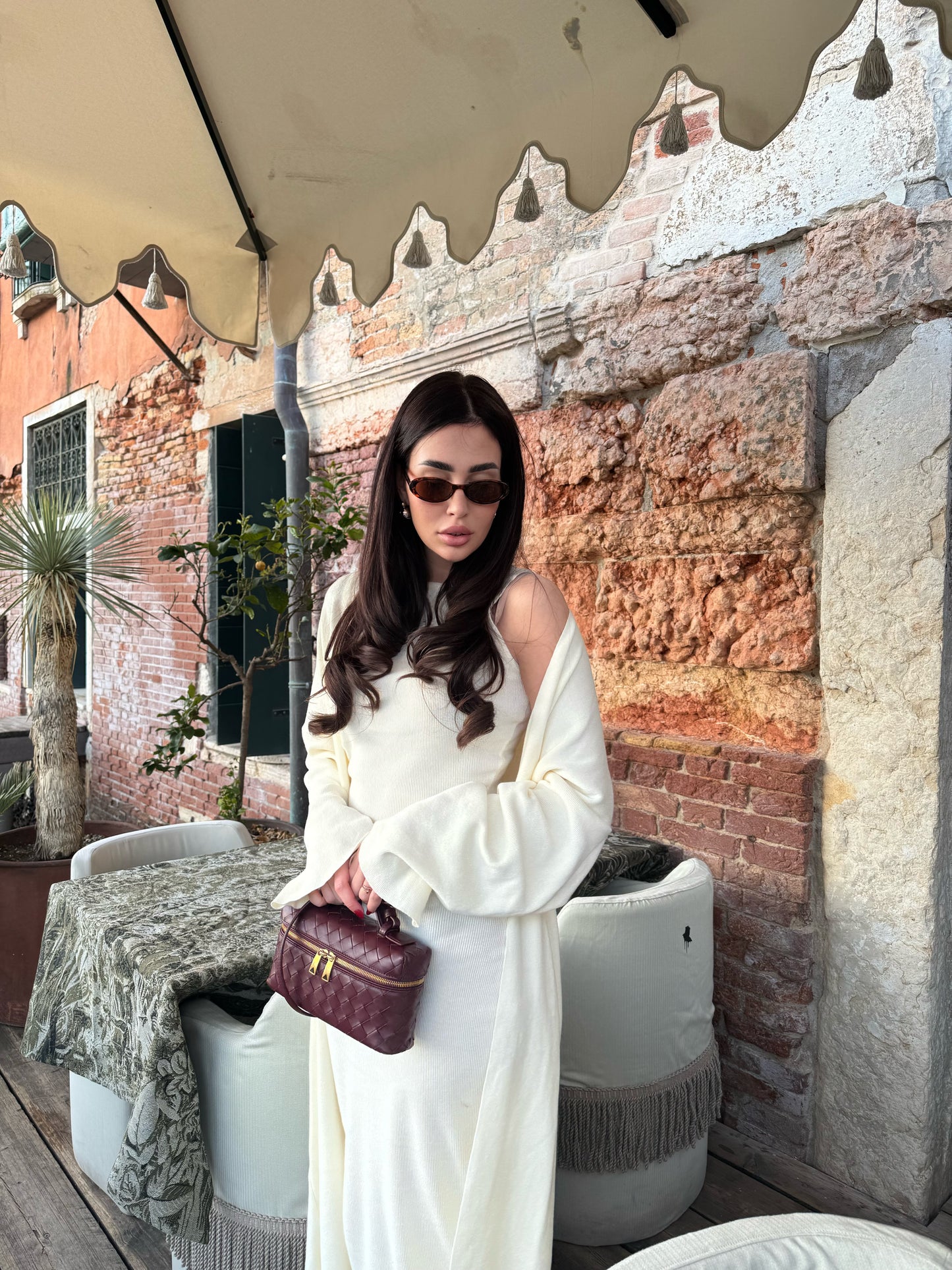 Dion Set White